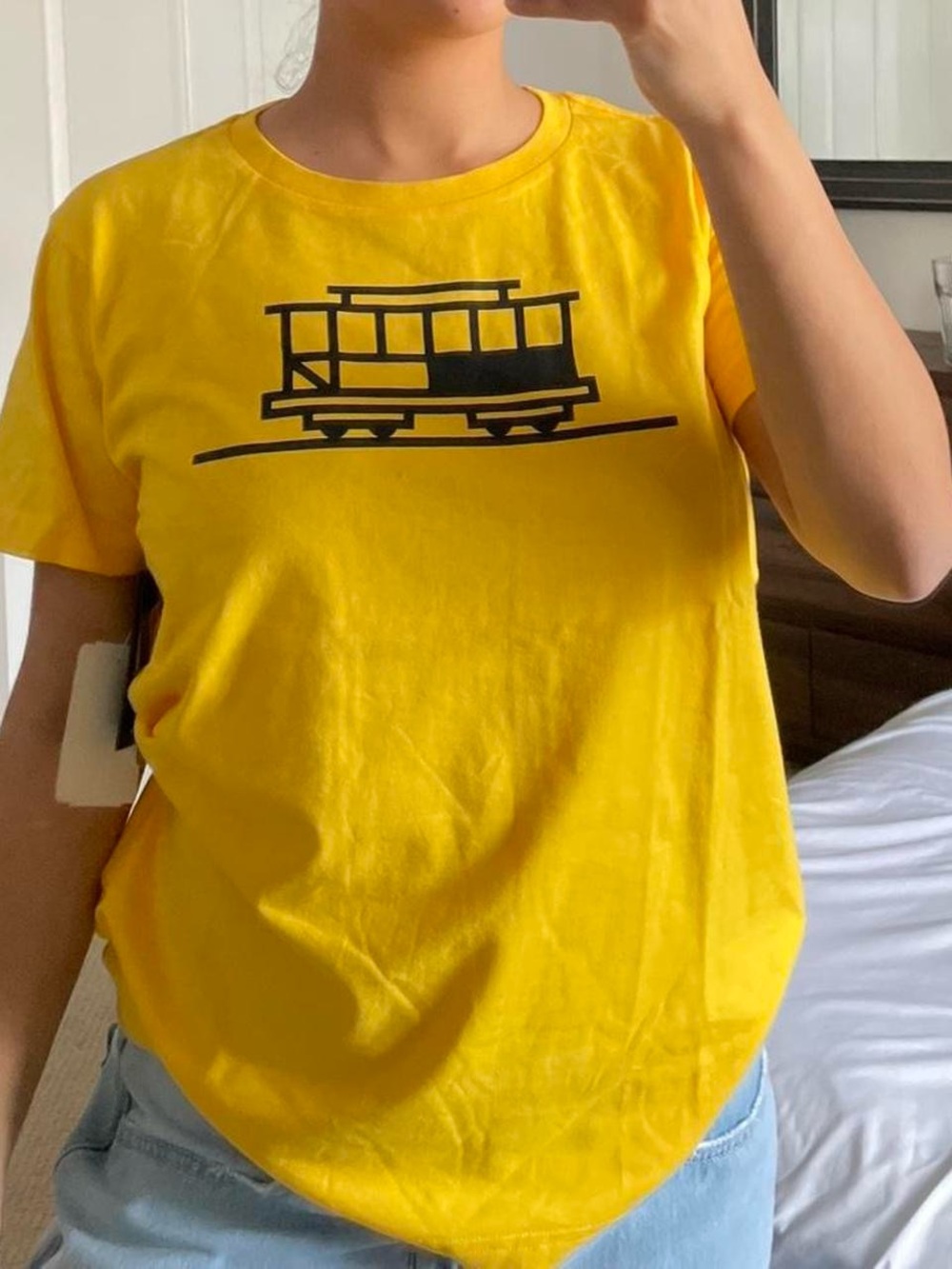 New Era Warriors yellow San Francisco cable car tee